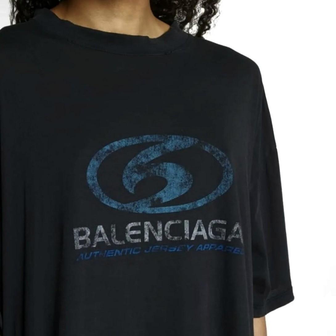 [국내배송] 발렌시아가 BALLENCIAGA 서퍼로고 가먼트다잉 워싱 라운드 티셔츠